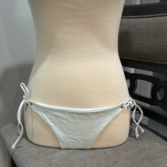 🔥Tavik Swimwear bottom only - Picture 2 of 9